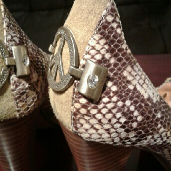 Naughty Monkey Heels - Picture 4 of 7